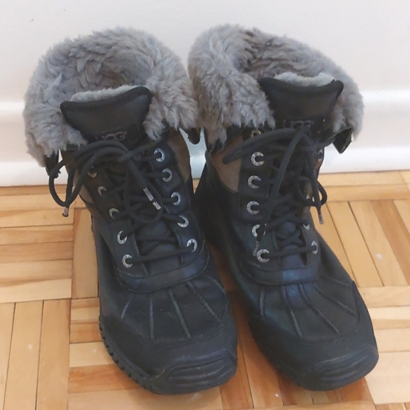 Ugg Adirondack II sheepwool inside leather and suede boots size 6.5 - Picture 2 of 16